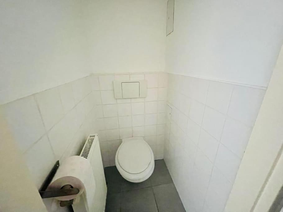 Cosy Flat With Huge Terrasse! Long Or Shortterm Viena Exterior foto